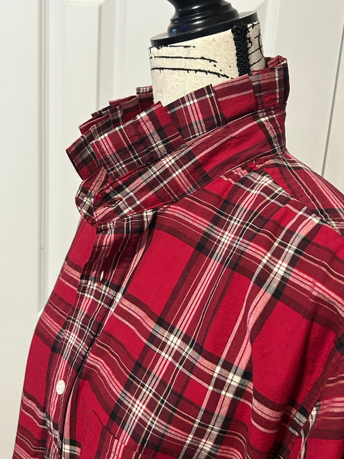 Ladies Up-Cycled The Place RedPlaid Shirt and a Plaid Ruffled Collar. Size XL